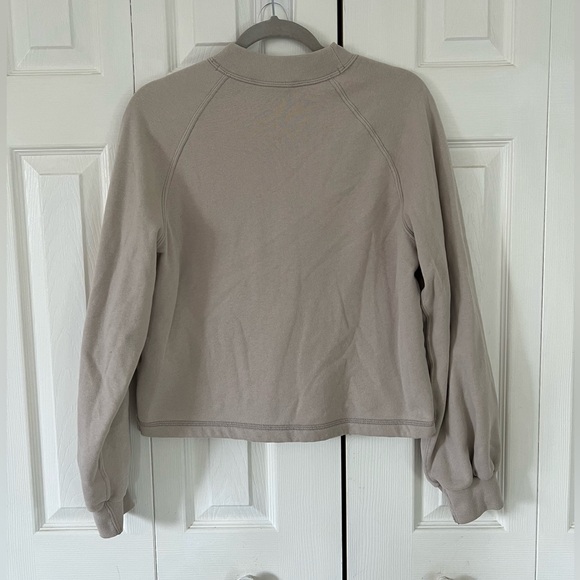 Abercrombie and fitch mini mockneck sweatshirt. - Picture 3 of 3